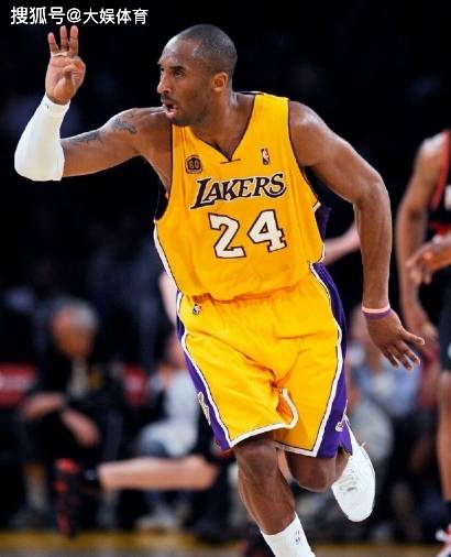 姚明曾经两度拒绝了湖人队，若是联手科比绝对有总冠军