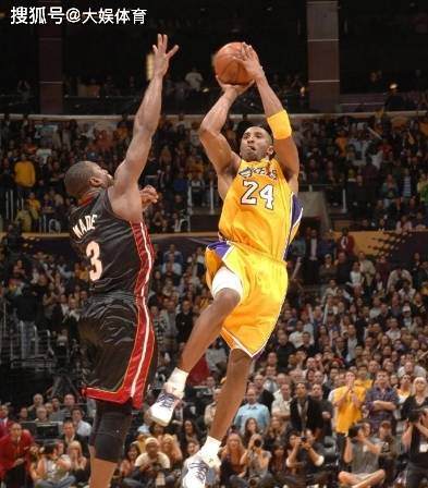 姚明曾经两度拒绝了湖人队，若是联手科比绝对有总冠军