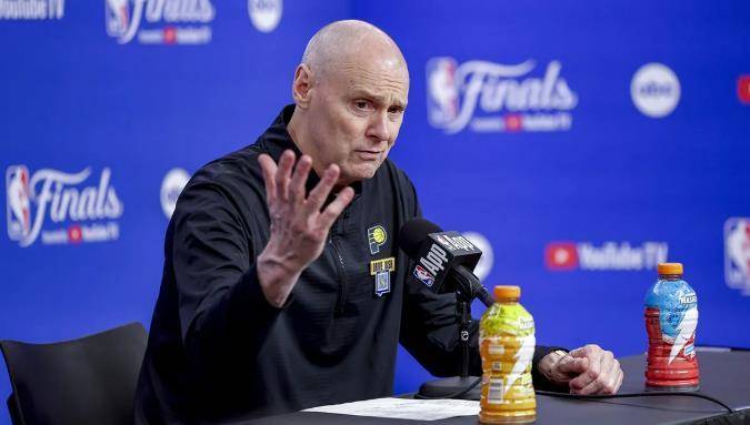 NBA“溜马队”传奇：印第安纳步行者的逆袭与挑战