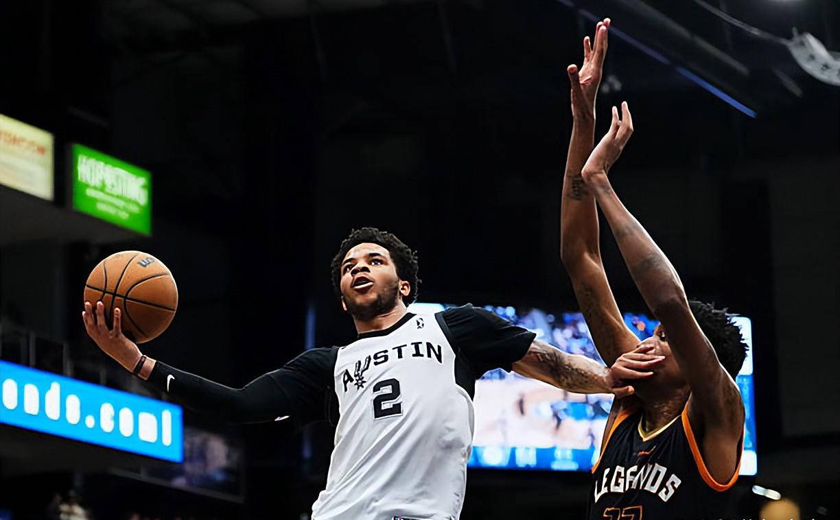 尼尔森被萨克拉门托国王签下，但前景渺茫